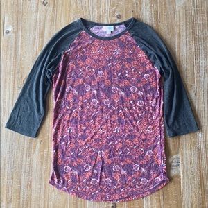 Lula Roe quarter-sleeve top